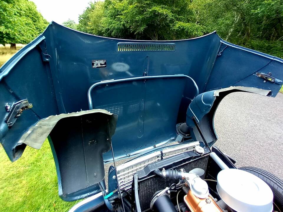 Image 39/93 of Triumph Herald 1200 (1964)