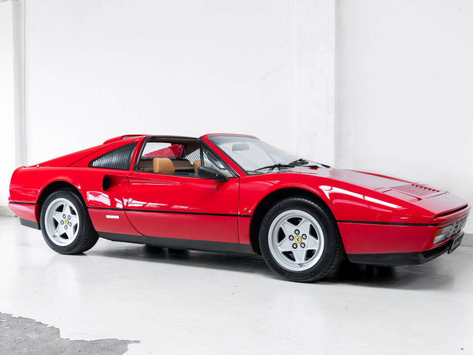 Bild 37/38 von Ferrari 328 GTS (1987)