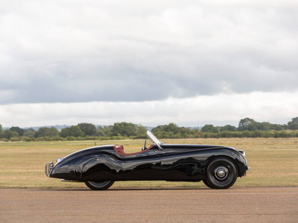 Imagen 3/32 de Jaguar XK 120 OTS (1950)