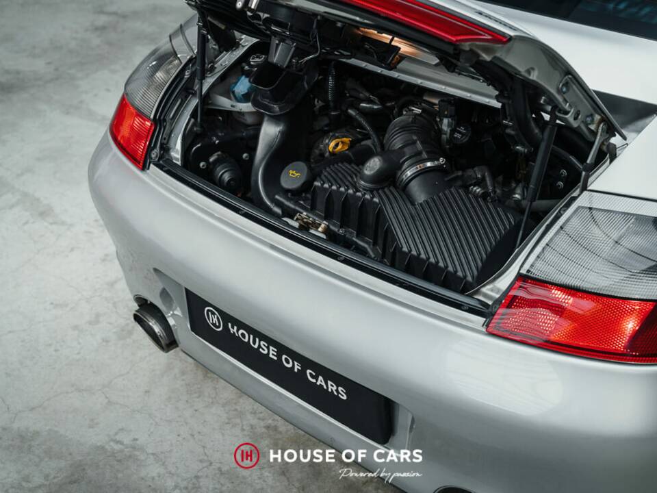 Bild 13/23 von Porsche 911 Carrera 4S (2005)