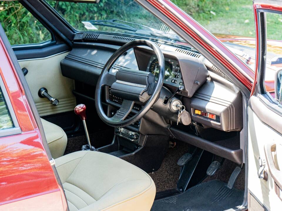 Imagen 3/50 de Alfa Romeo Giulietta 1.6 (1981)