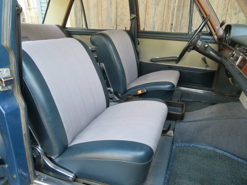 Imagen 7/17 de Mercedes-Benz 250 SE (1966)