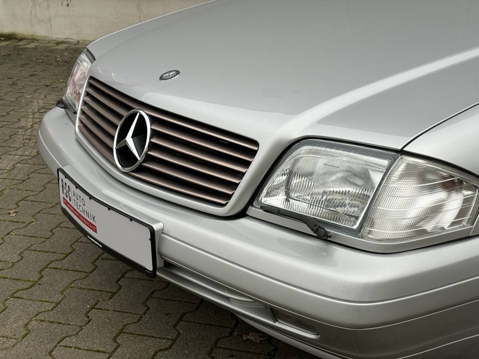 Bild 6/37 von Mercedes-Benz SL 500 (1996)