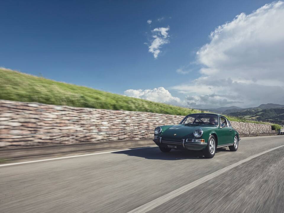 Bild 4/43 von Porsche 911 2.0 E (1969)