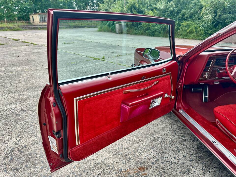 Bild 12/20 von Oldsmobile Delta 88 Royale (1978)
