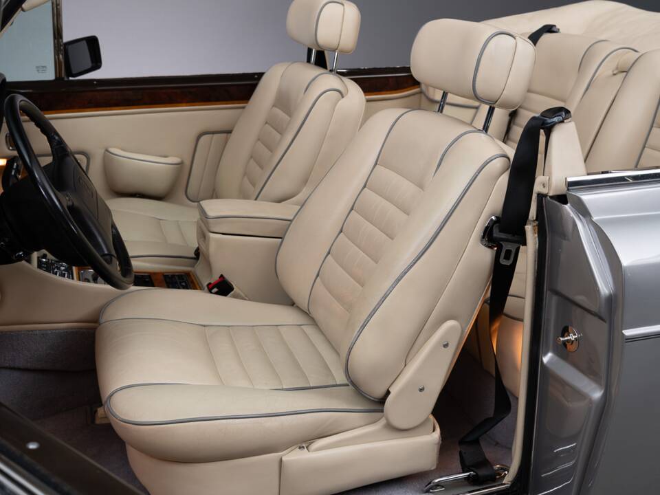 Image 31/46 de Bentley Continental (1994)