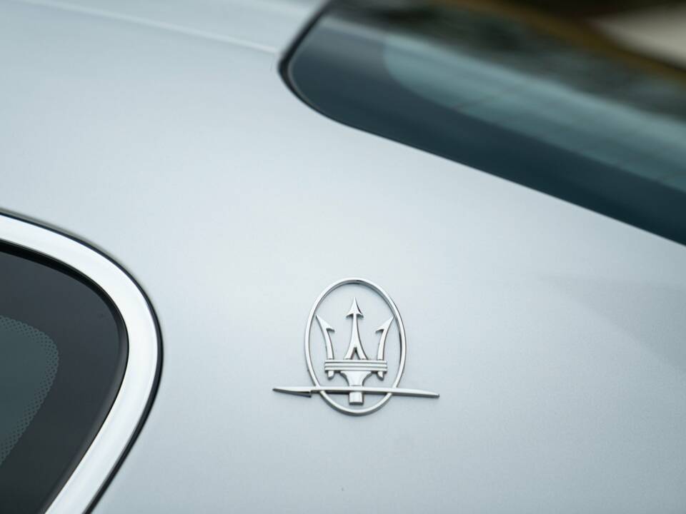 Image 23/50 of Maserati GranTurismo S (2009)