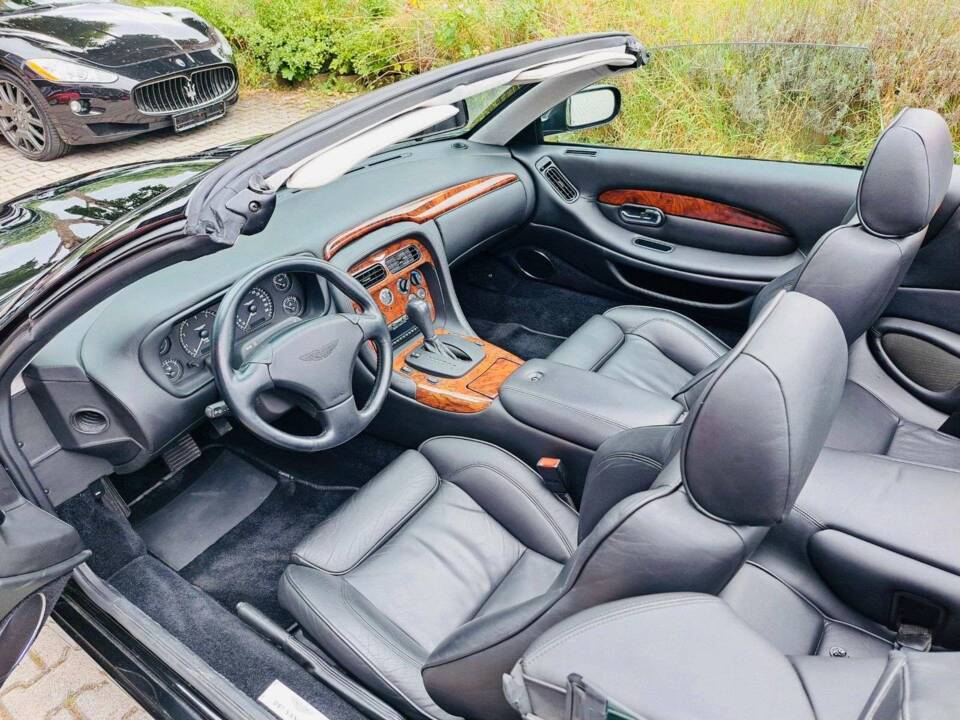 Bild 10/20 von Aston Martin DB 7 Vantage Volante (2002)