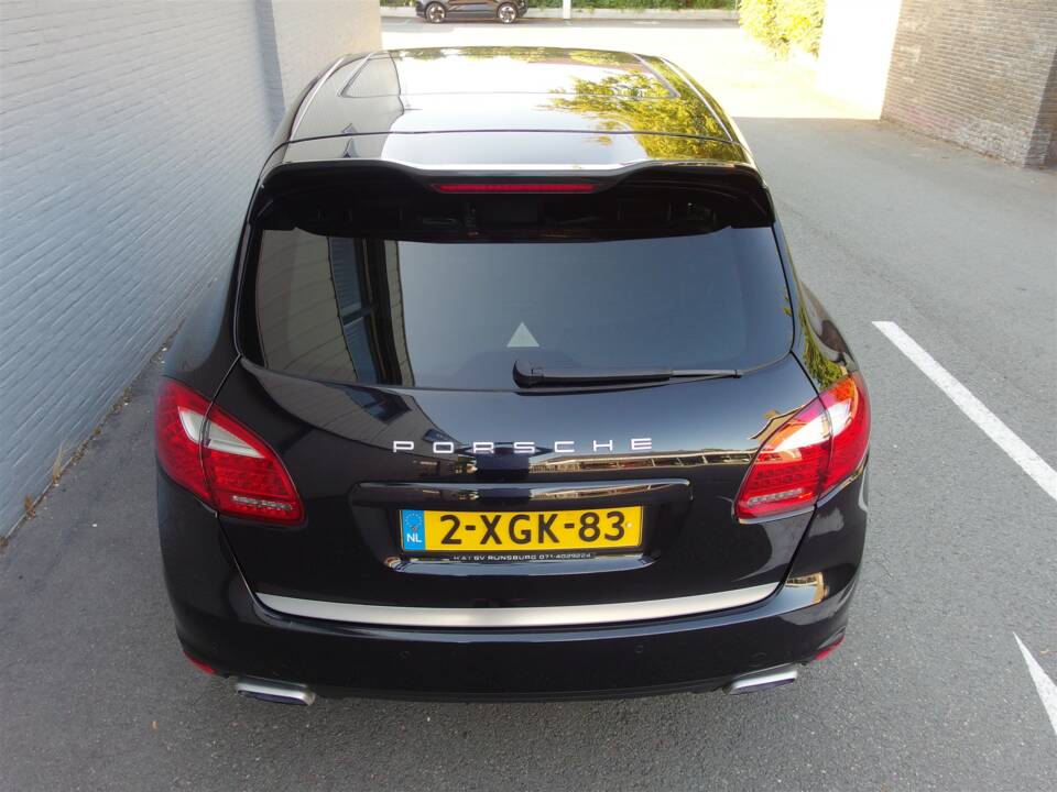 Image 9/96 of Porsche Cayenne S Diesel (2013)
