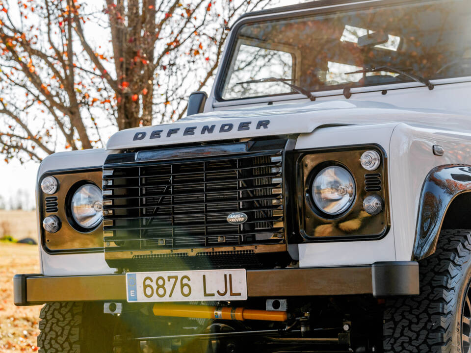 Image 5/49 of Land Rover Defender 90 (1994)