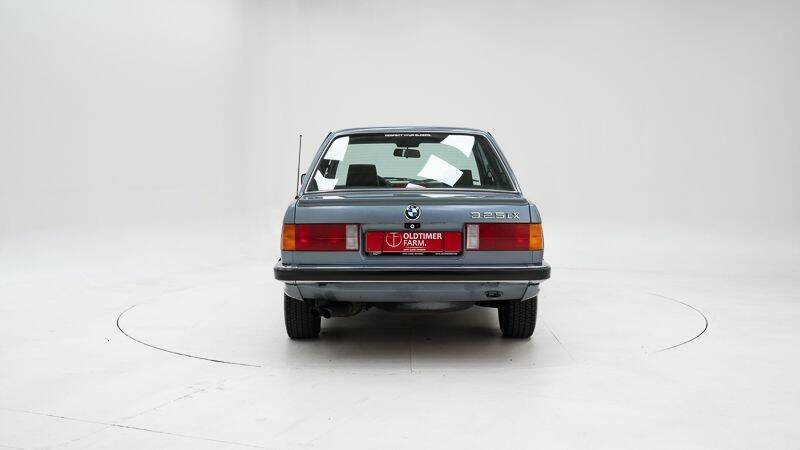 Image 7/15 of BMW 325ix (1987)