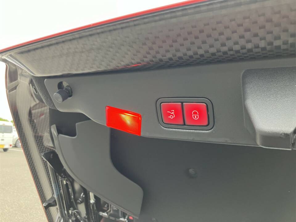 Afbeelding 51/70 van Mercedes-Benz SL 63 AMG (2012)