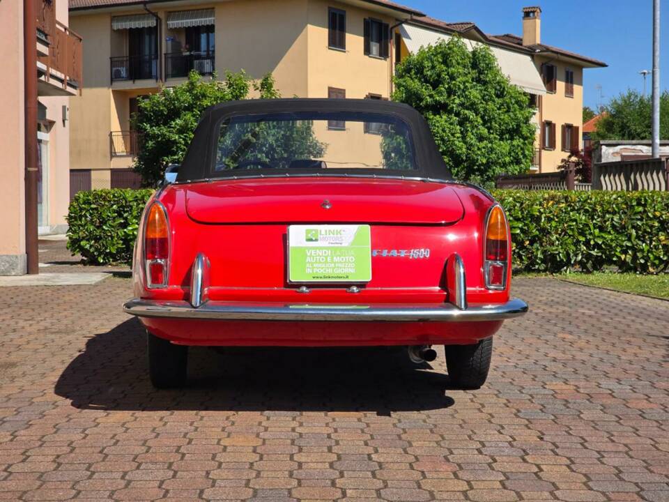 Image 2/29 of FIAT 1500 (1965)