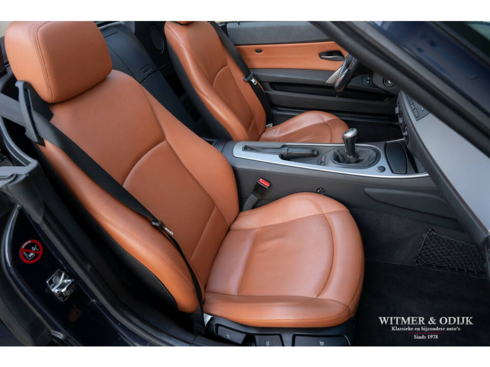 Immagine 8/37 di BMW Z4 2.0i (2006)