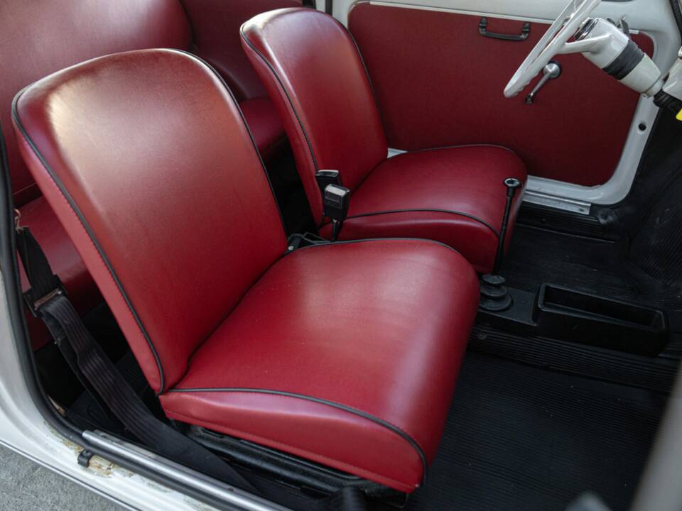 Image 27/50 of FIAT 500 F (1970)
