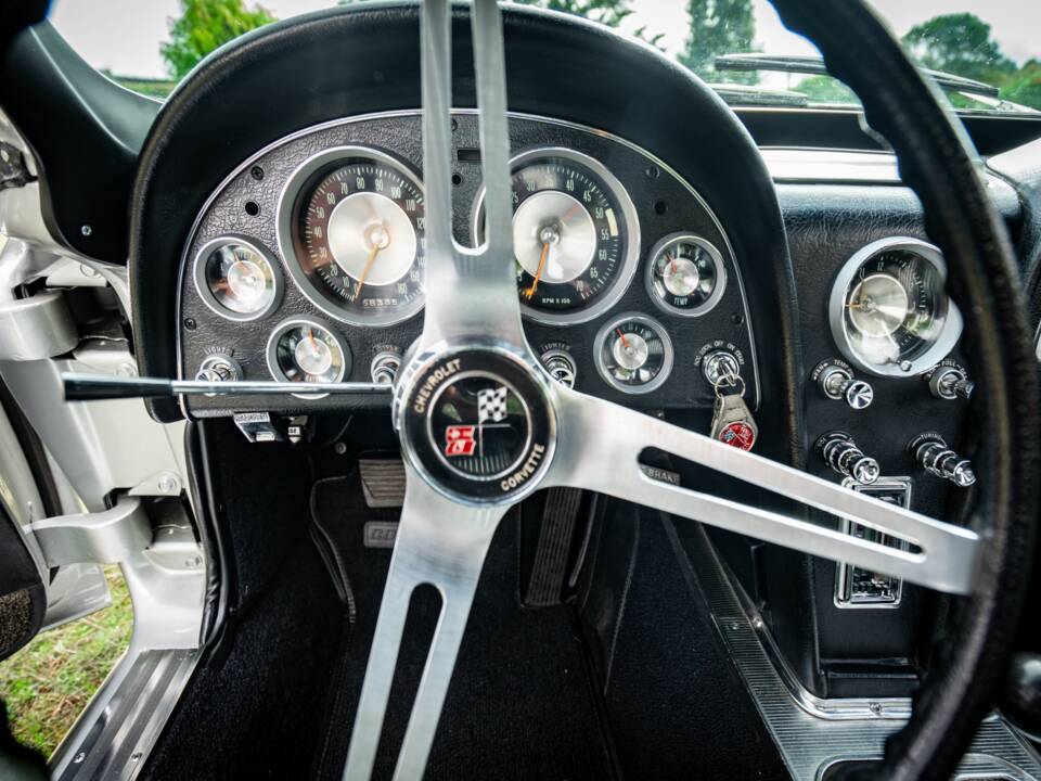 Imagen 9/10 de Chevrolet Corvette Sting Ray (1963)