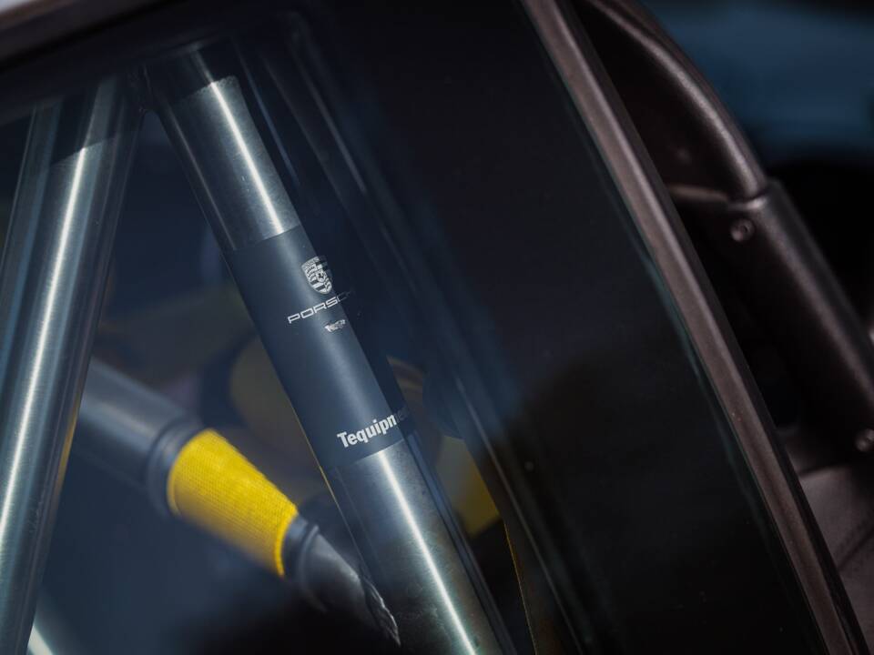 Bild 37/50 von Porsche 911 GT2 (2002)