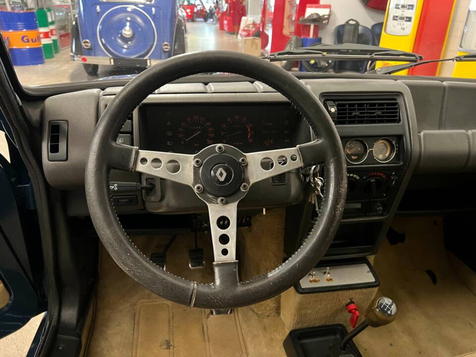 Bild 9/15 von Renault R 5 GT Turbo (1982)