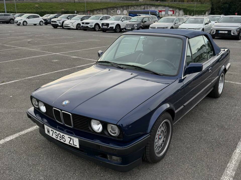 Bild 11/55 von BMW 320i (1991)