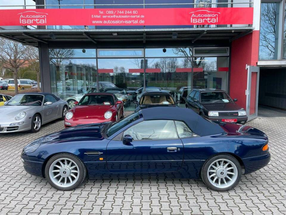 Immagine 2/20 di Aston Martin DB 7 Volante (1998)