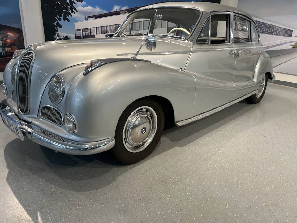 Image 2/32 of BMW 3200 S (1963)