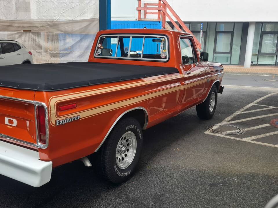 Image 3/9 of Ford F-150 Ranger (1976)
