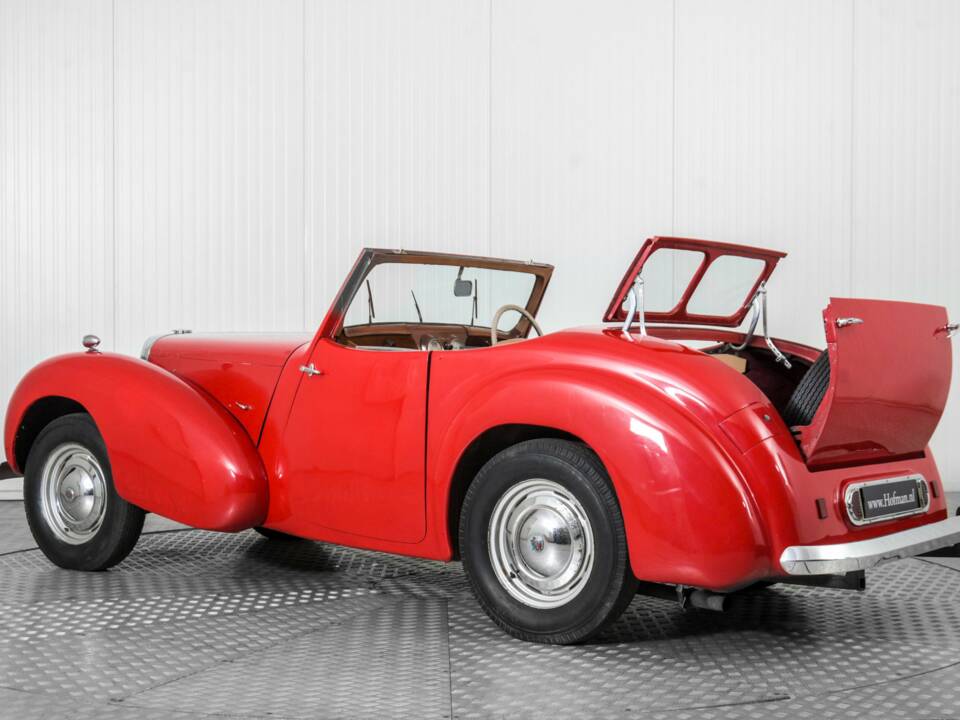 Image 22/50 of Triumph 1800 Roadster (1947)