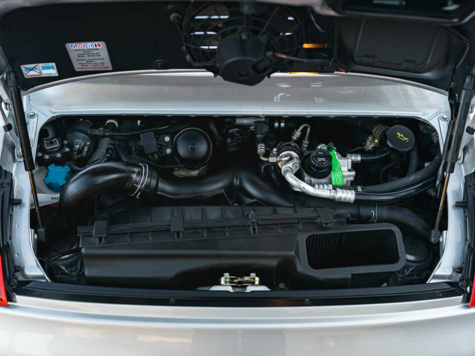 Bild 18/25 von Porsche 911 GT2 (2003)