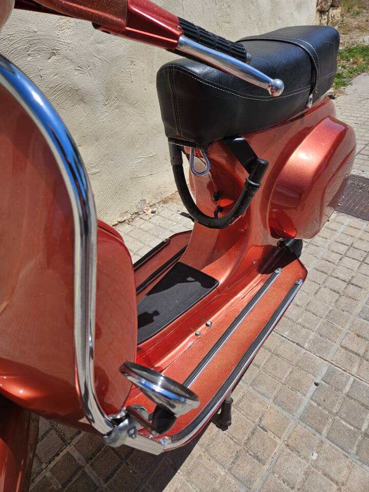 Immagine 22/88 di Motovespa Vespa 125 SL (1975)