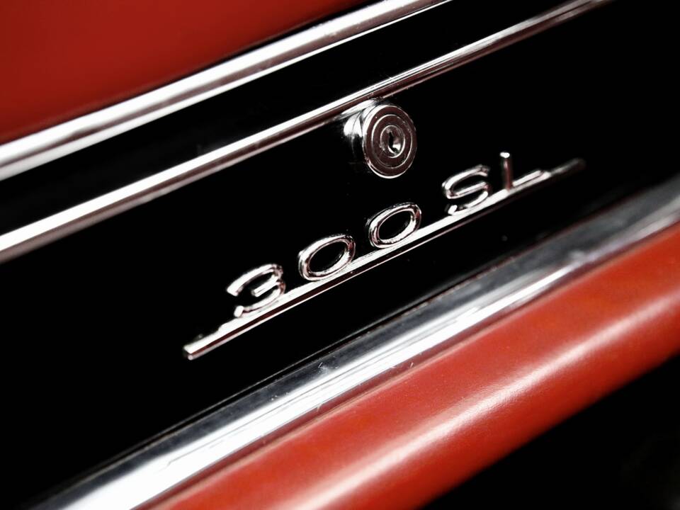 Image 22/29 of Mercedes-Benz 300 SL Roadster (1959)