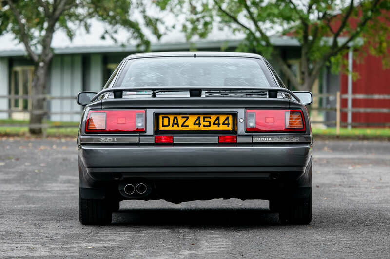 Image 6/46 of Toyota Supra (1988)