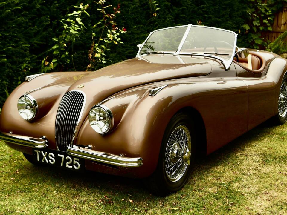 Immagine 3/50 di Jaguar XK 120 OTS (1950)