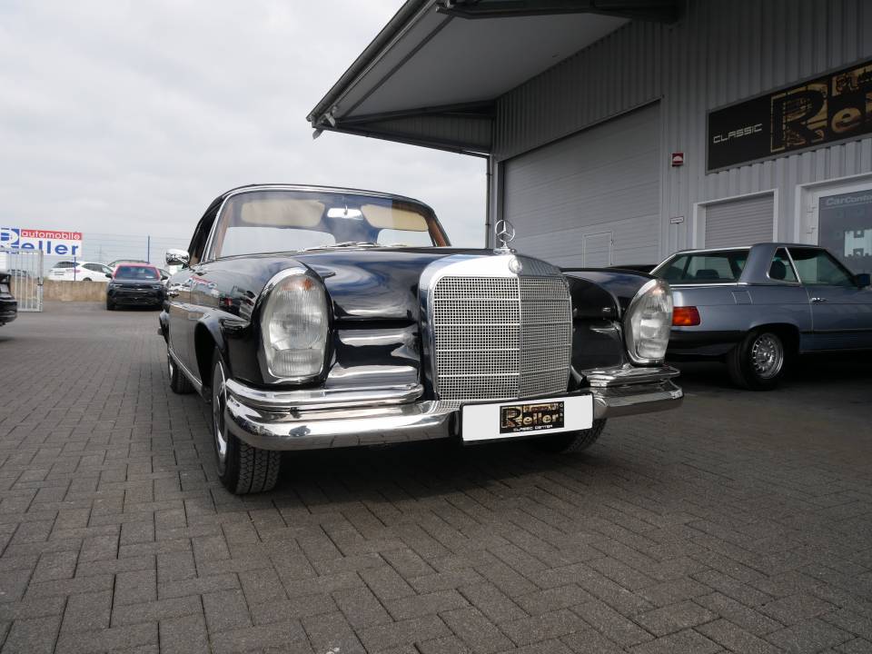 Afbeelding 1/25 van Mercedes-Benz 220 SE b (1963)
