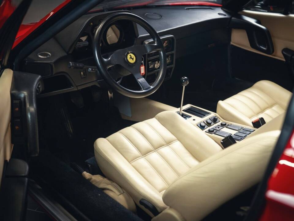 Bild 8/15 von Ferrari 328 GTS (1988)