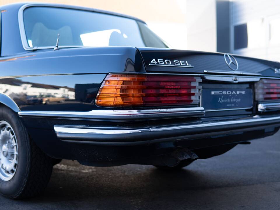 Image 25/30 of Mercedes-Benz 450 SEL 6,9 (1977)