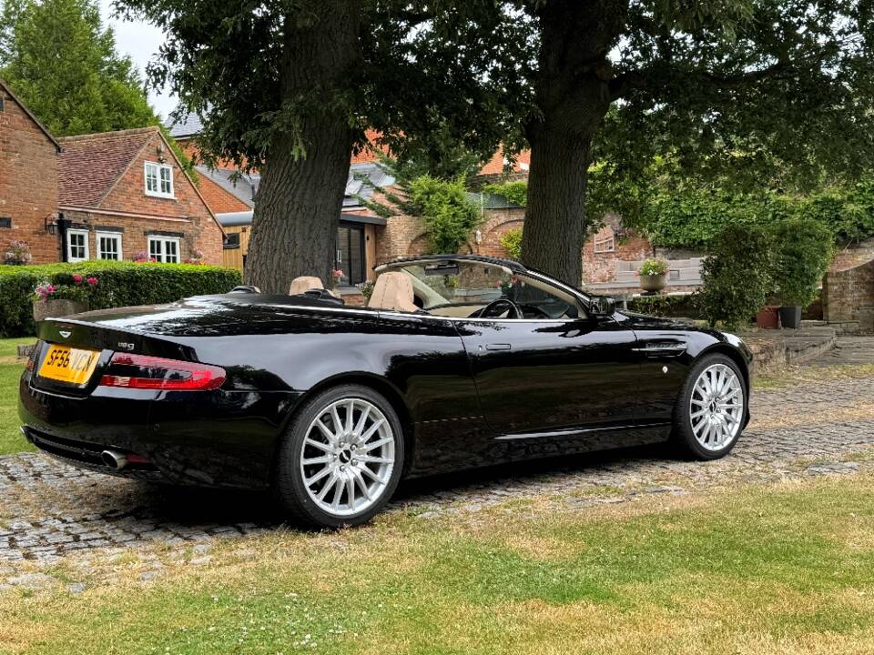 Bild 15/32 von Aston Martin DB 9 Volante (2006)