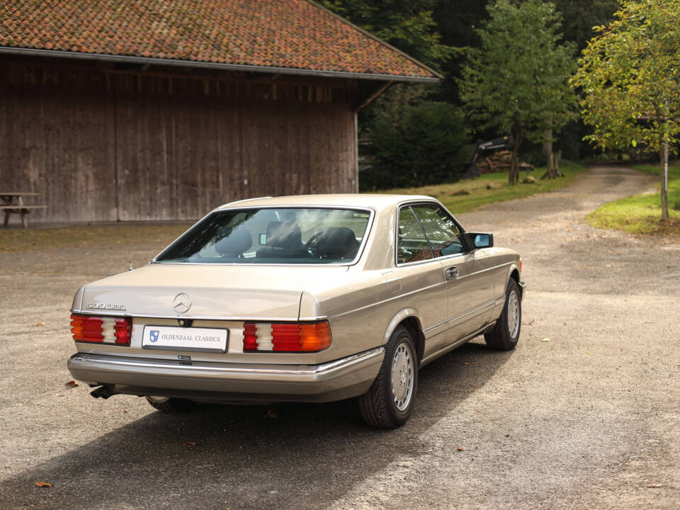 Image 50/63 de Mercedes-Benz 500 SEC (1985)