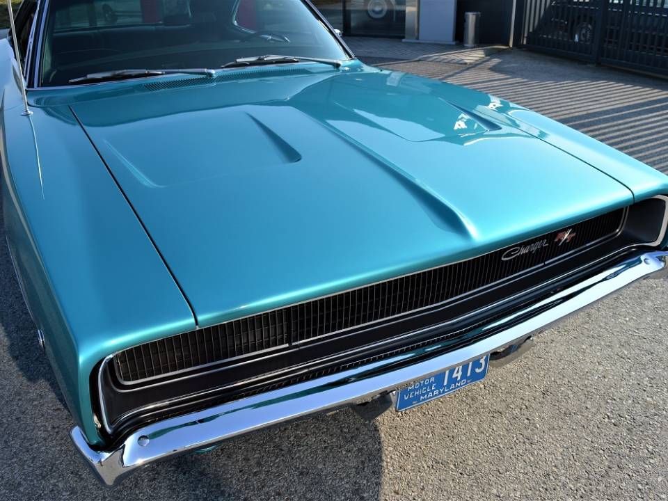 Image 32/46 of Dodge Charger R&#x2F;T 426 (1968)