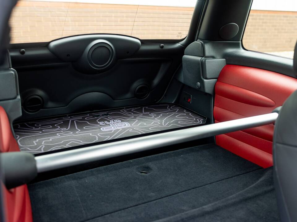 Imagen 41/50 de Mini Cooper S JCW (2006)