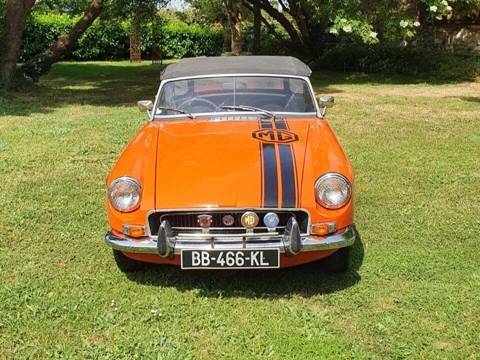 Bild 4/8 von MG MGB Lightweight Rennwagen (1972)