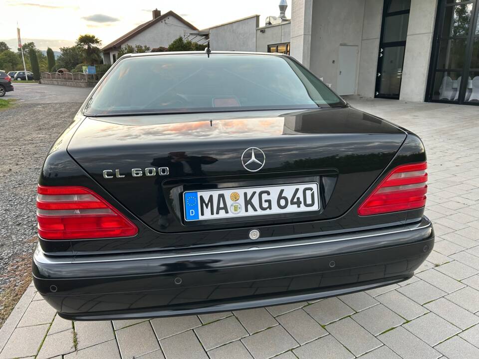 Bild 15/18 von Mercedes-Benz CL 600 (1998)