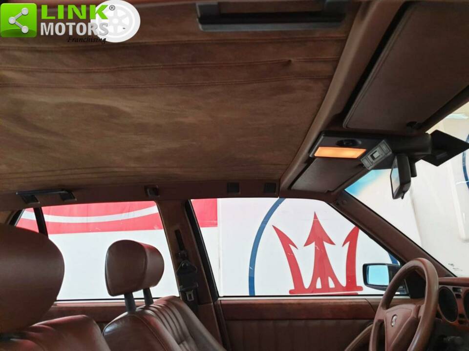 Immagine 37/50 di Lancia Thema 8.32 (1989)