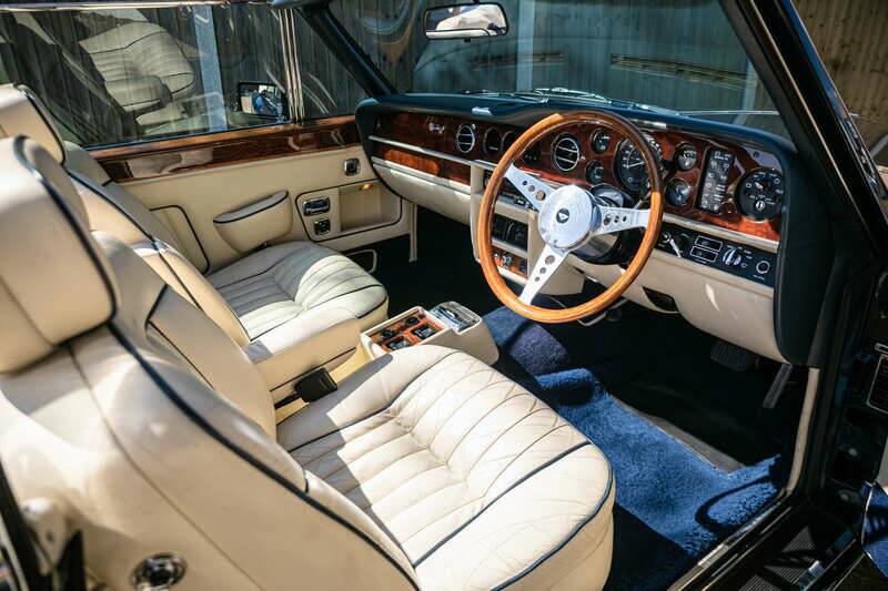 Image 2/47 of Bentley Continental (1987)