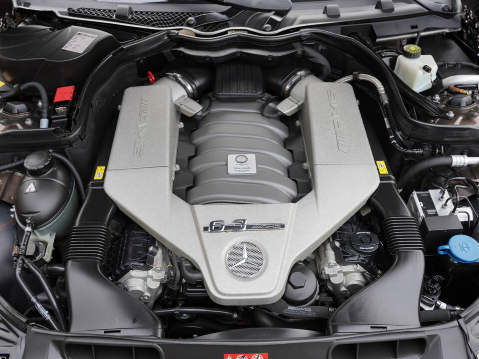 Imagen 4/50 de Mercedes-Benz C 63 AMG T (2013)