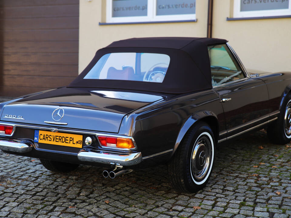 Image 3/39 de Mercedes-Benz 280 SL (1970)