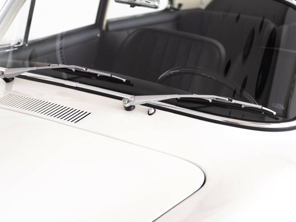 Image 17/37 of Porsche 356 C 1600 SC (1964)