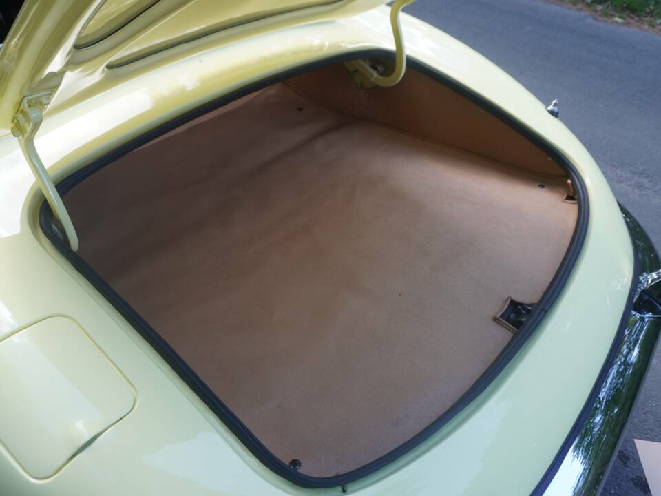 Bild 18/19 von Jaguar E-Type V12 (1972)