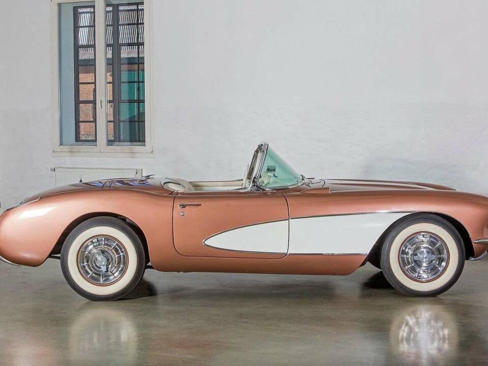 Bild 17/39 von Chevrolet Corvette (1956)