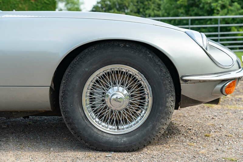 Afbeelding 7/50 van Jaguar E-Type V12 (2+2) (1973)