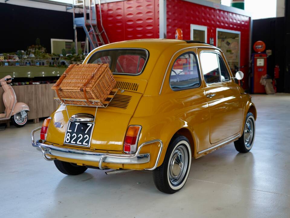 Image 7/36 of FIAT 500 L (1969)